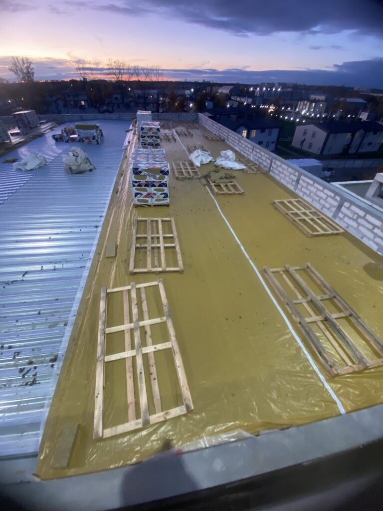 Утеплення покрівлі по профлисту АМКО