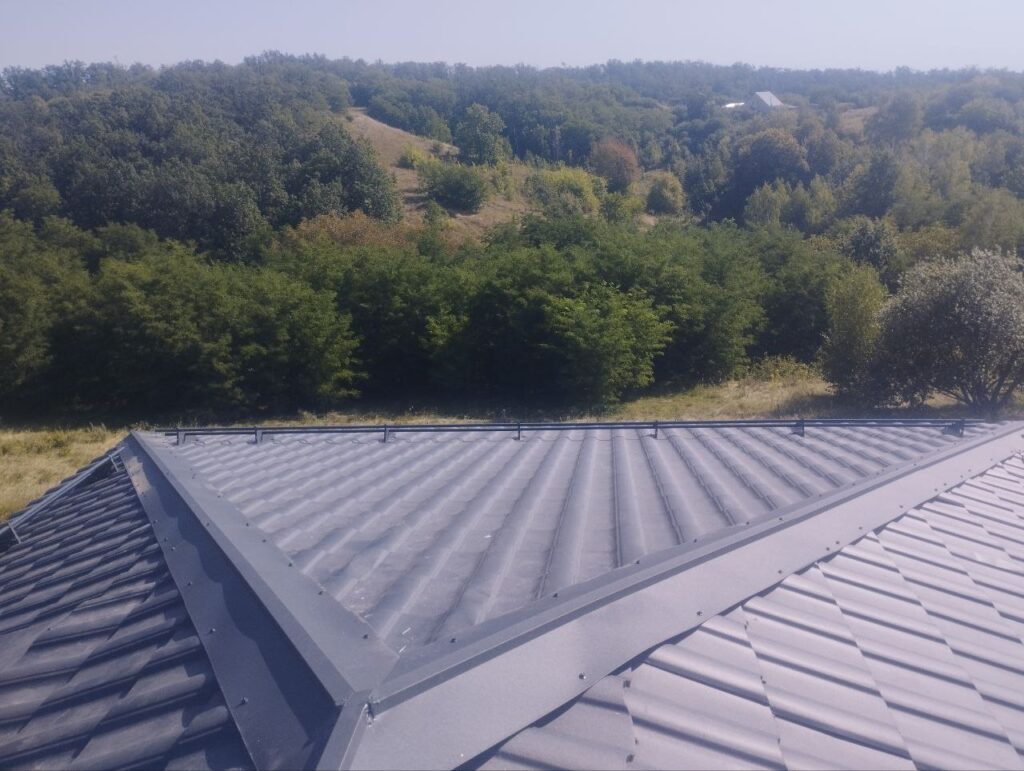 монтаж металочерепиці АМКО