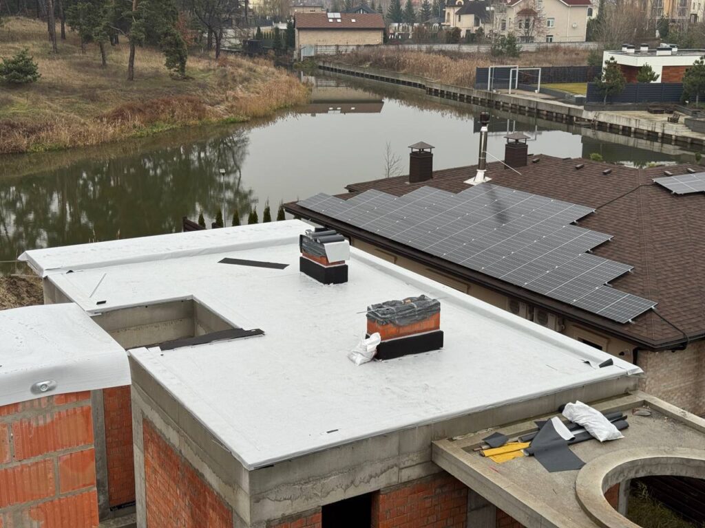 монтаж ПВХ мембрани