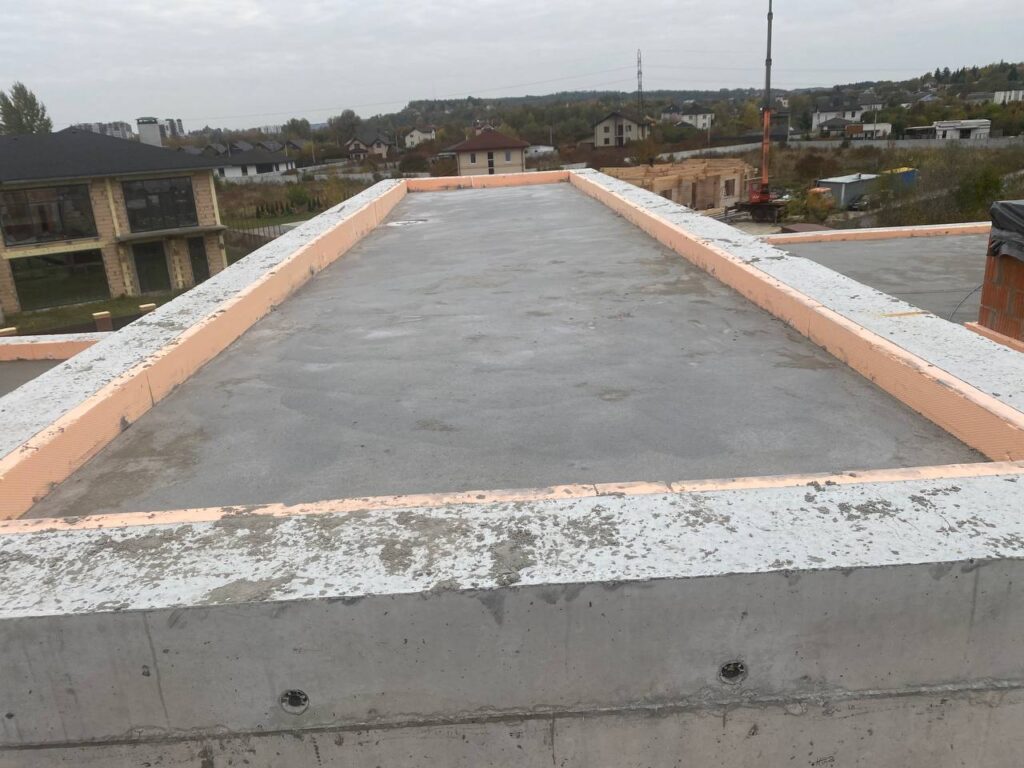 монтаж ПВХ мембрани