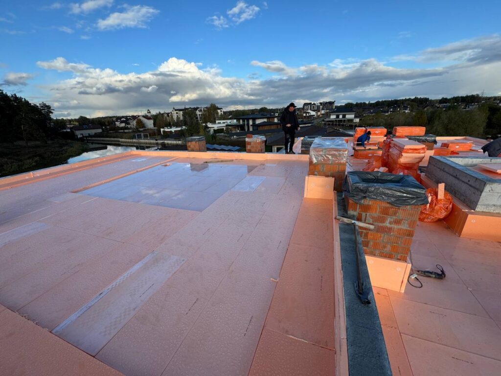 монтаж ПВХ мембрани