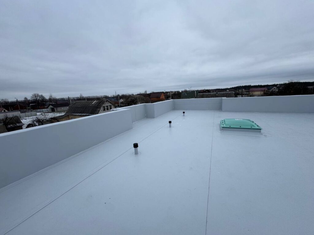 монтаж ПВХ мембрани