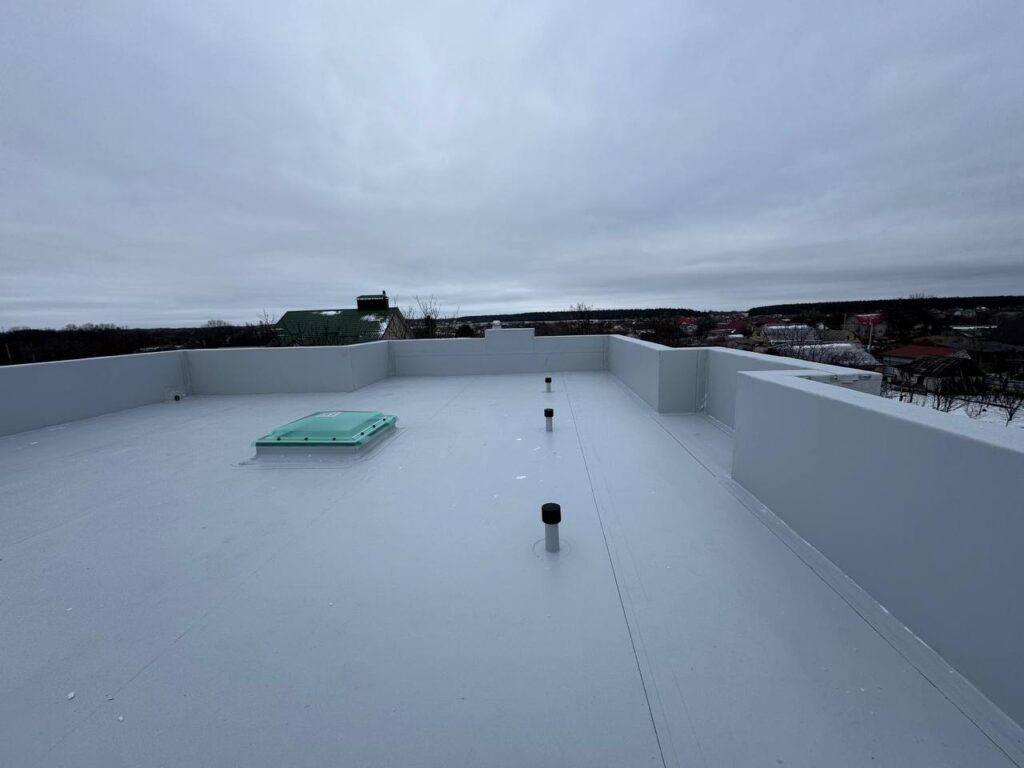 монтаж ПВХ мембрани